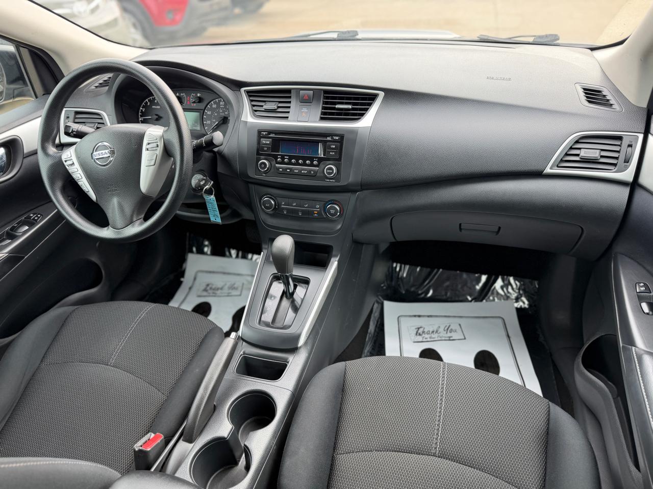 Nissan Sentra S 2016