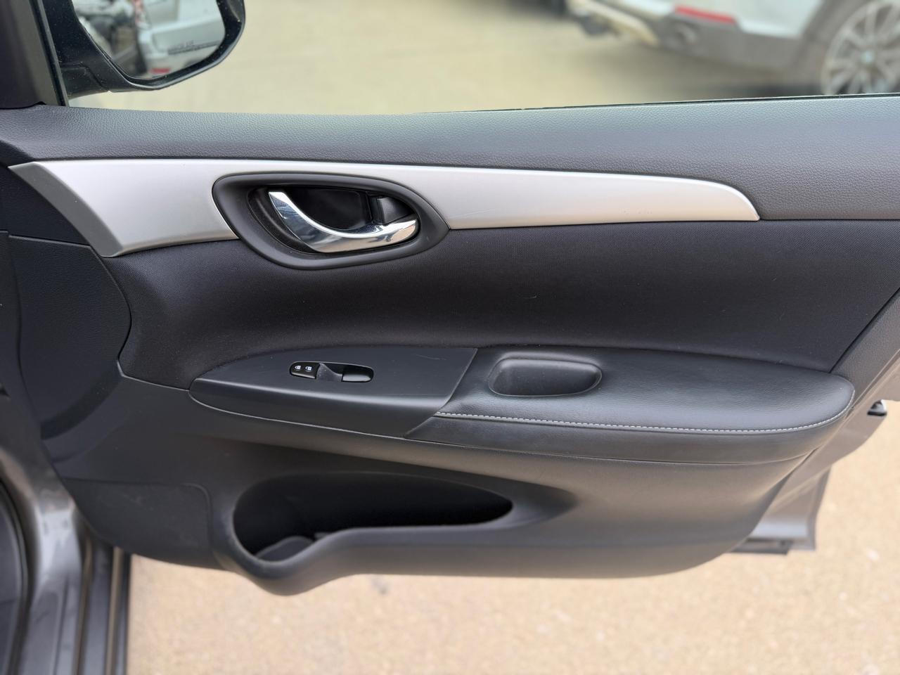 Nissan Sentra S 2016
