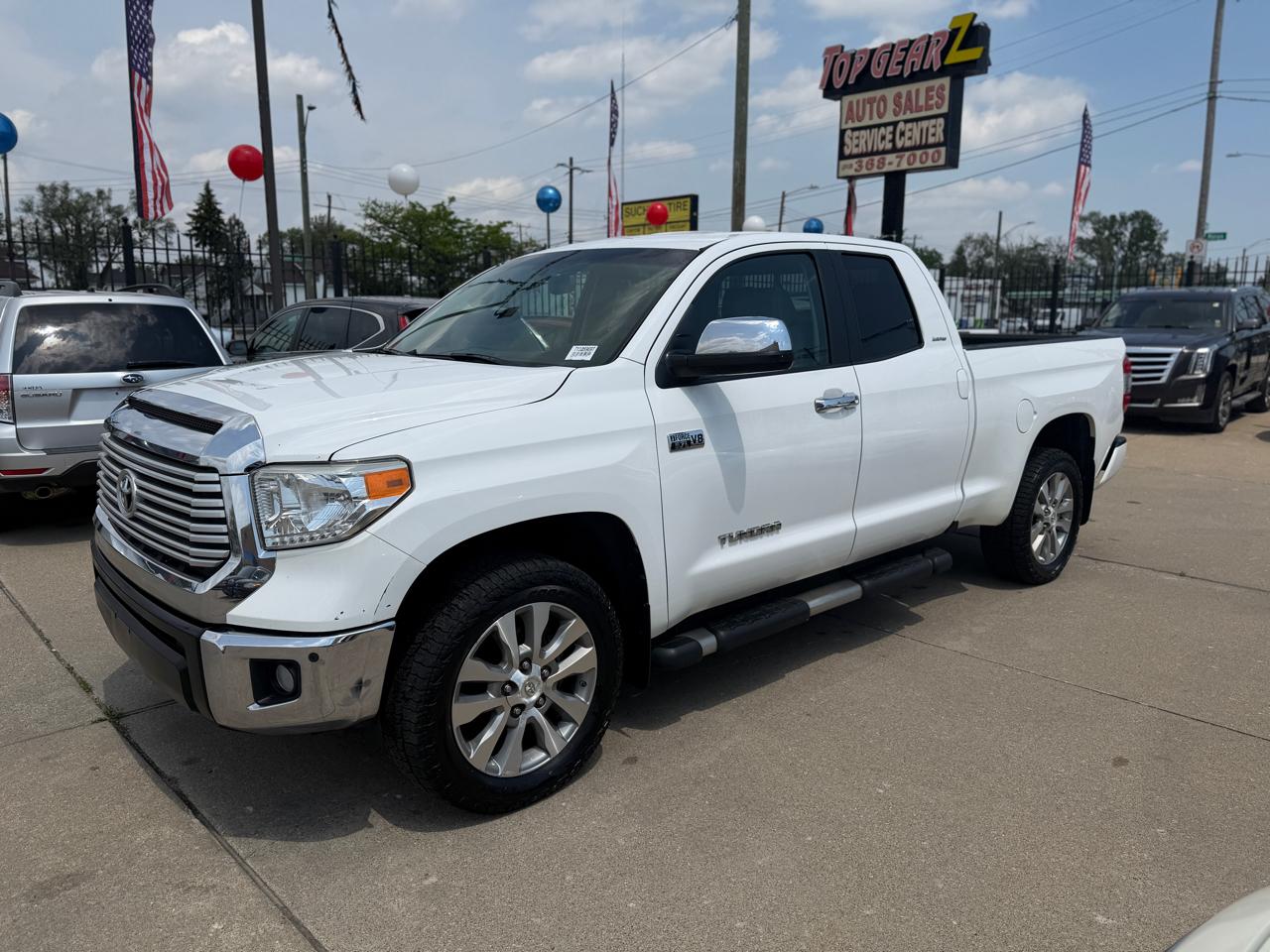 Toyota Tundra Limited 5.7L Double Cab 4WD 2016