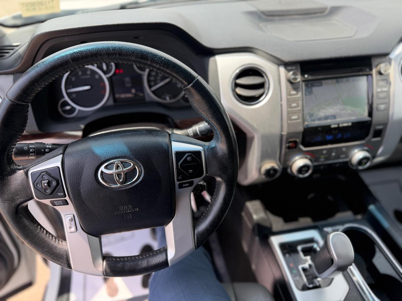 Toyota Tundra Limited 5.7L Double Cab 4WD 2016