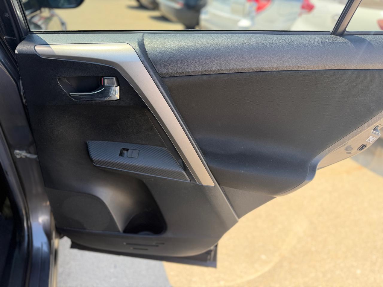 Toyota RAV4 XLE AWD 2014