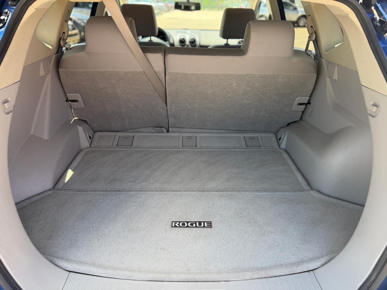Nissan Rogue S AWD 2010