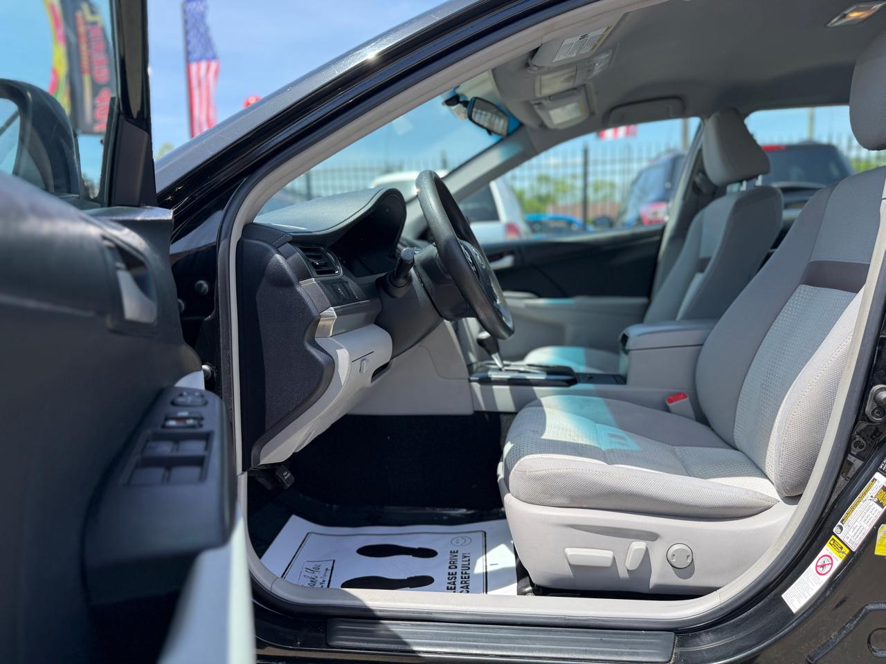 Toyota Camry LE 2014