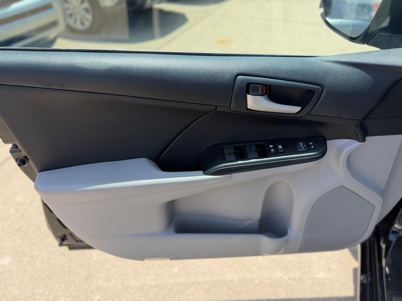 Toyota Camry LE 2014