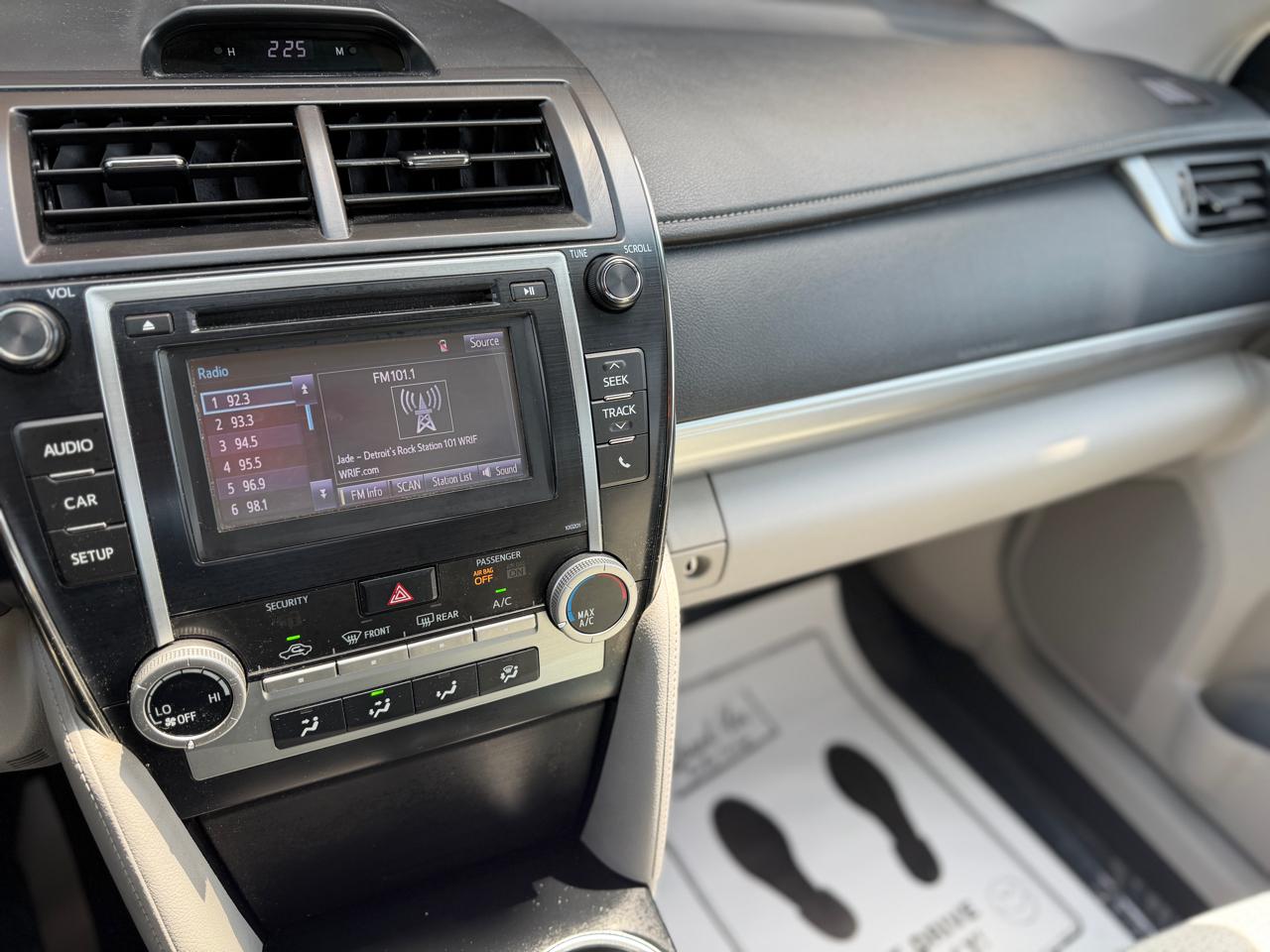 Toyota Camry LE 2014