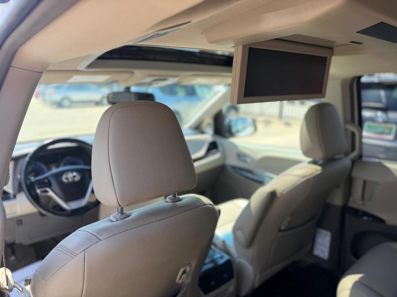 Toyota Sienna  2015