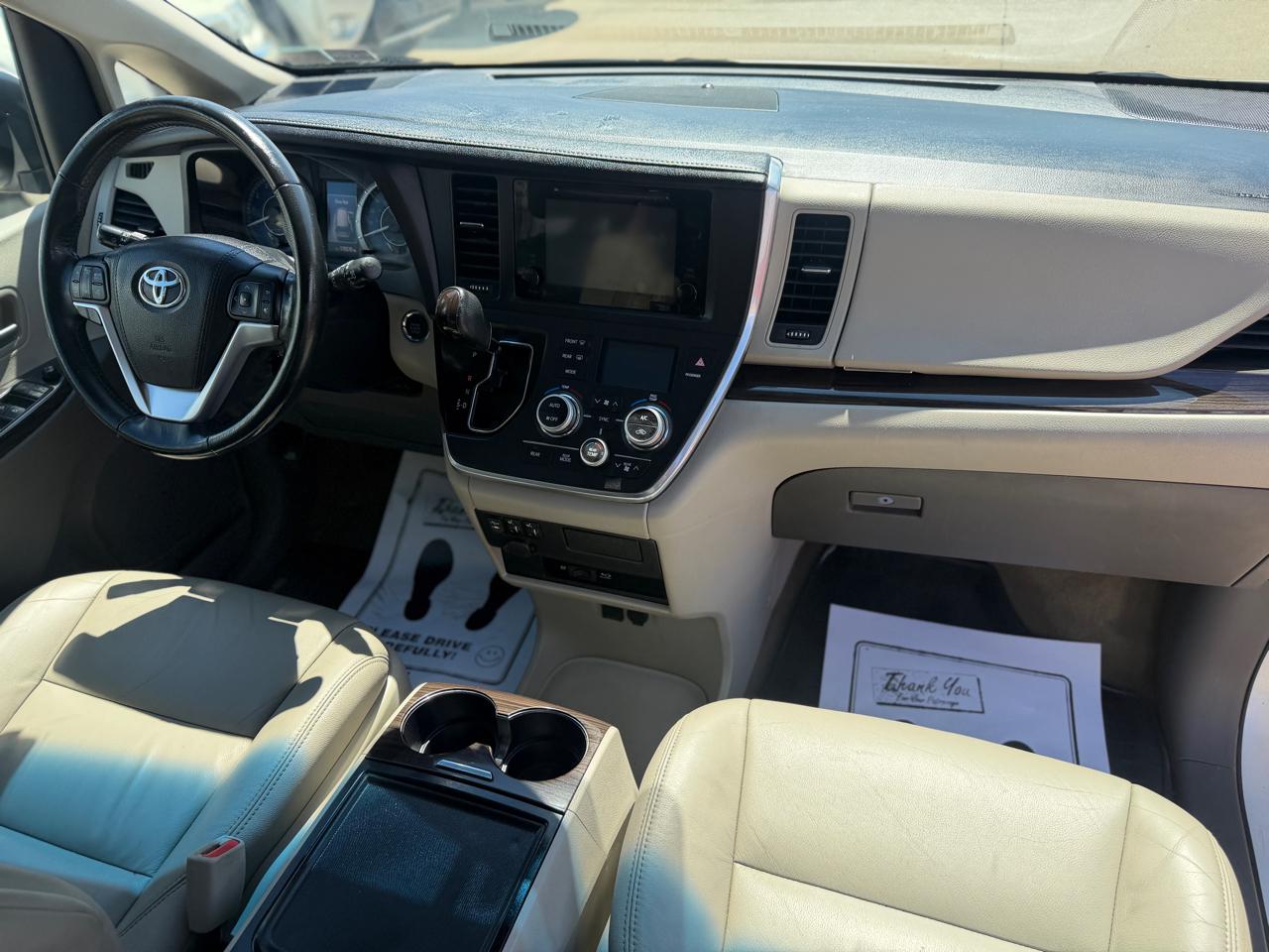 Toyota Sienna  2015