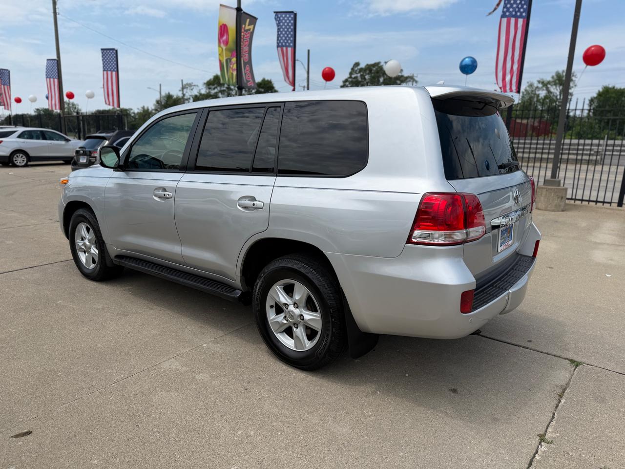 Toyota Land Cruiser 4WD 2011