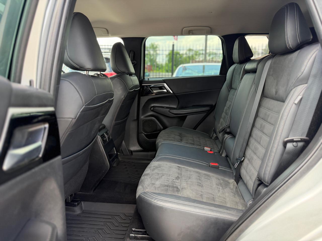 Mitsubishi Outlander SE 4WD 2022