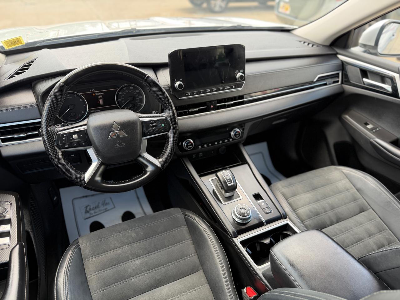 Mitsubishi Outlander SE 4WD 2022