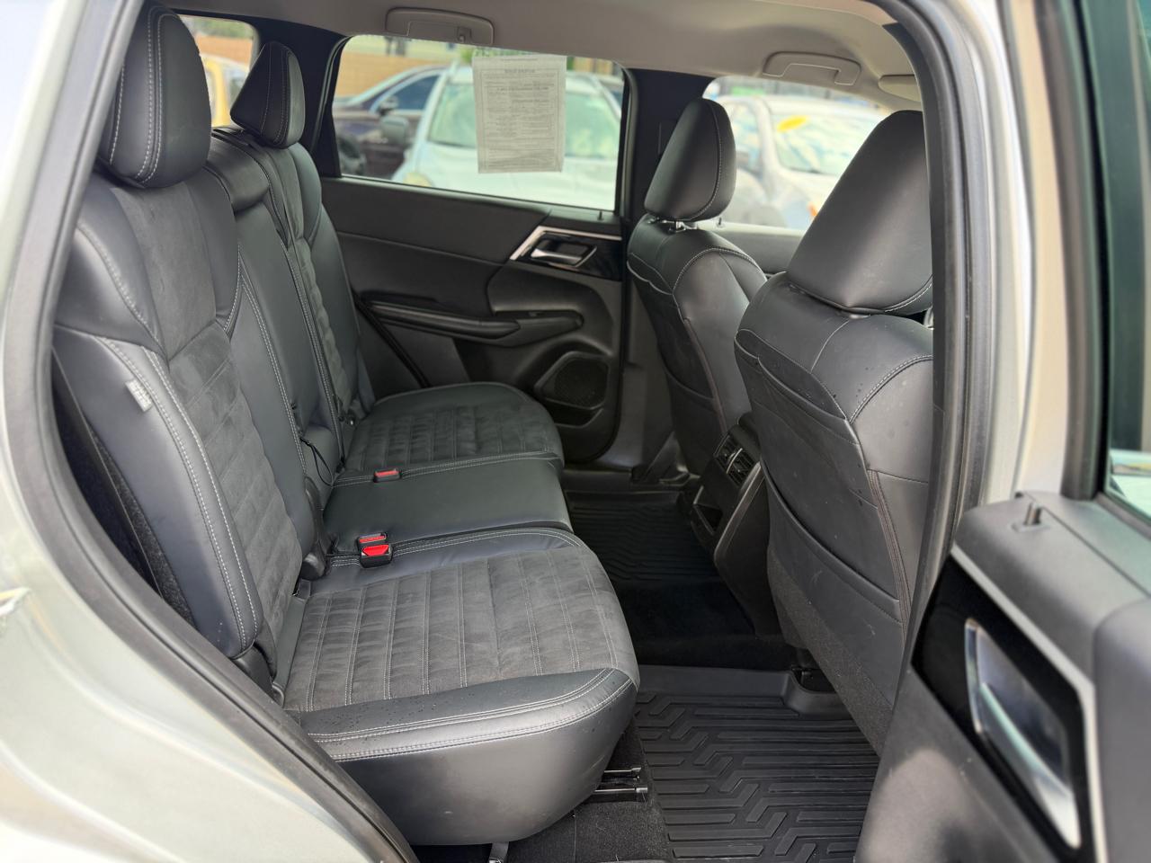 Mitsubishi Outlander SE 4WD 2022