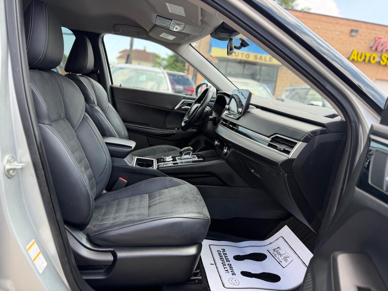 Mitsubishi Outlander SE 4WD 2022