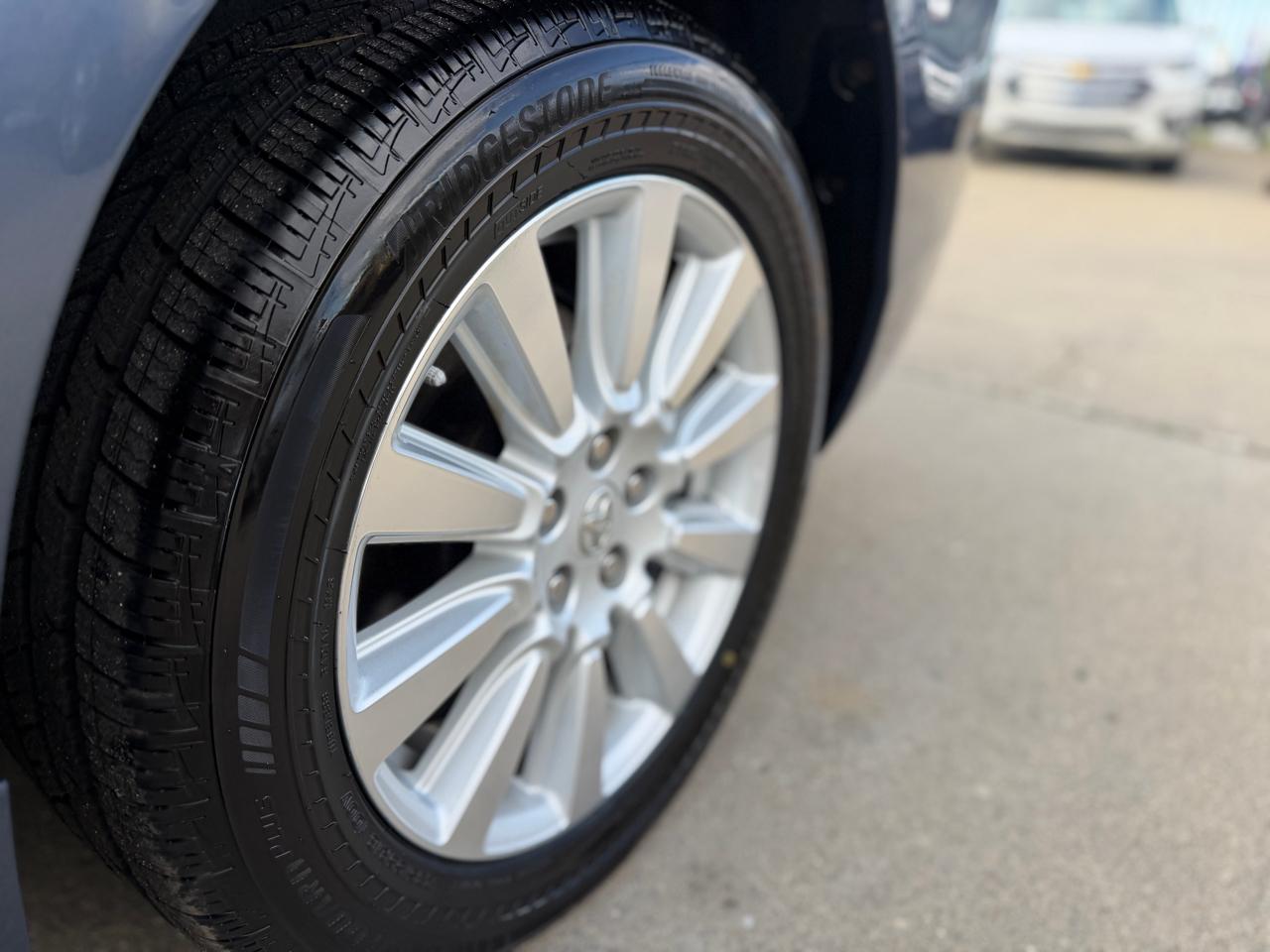 Toyota Sienna  2017