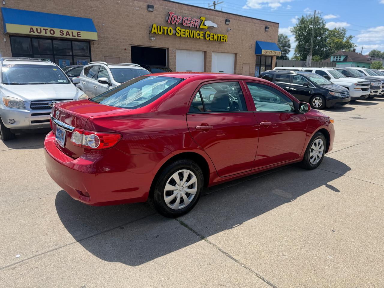 Toyota Corolla LE 4-Speed AT 2013