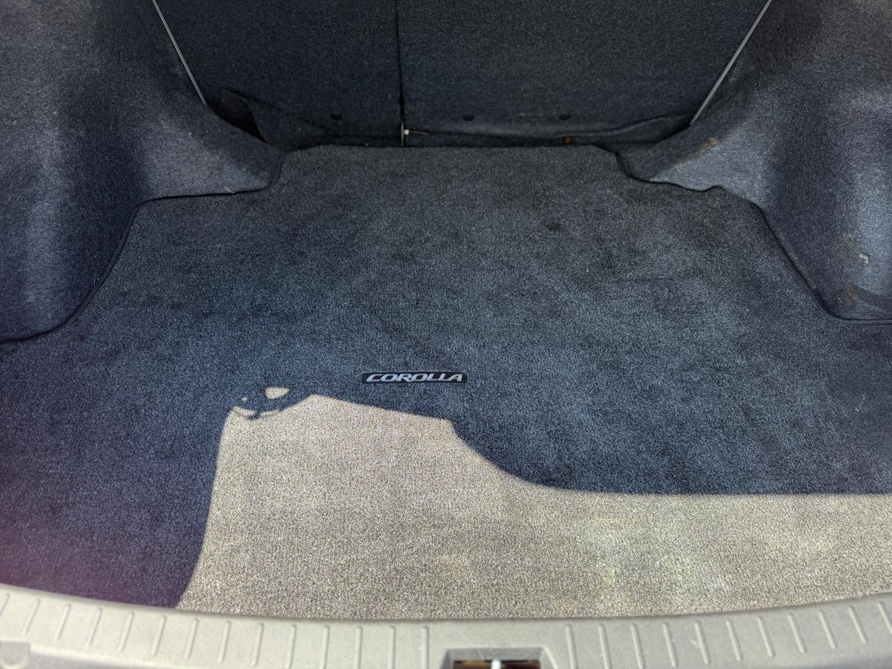 Toyota Corolla LE 4-Speed AT 2013