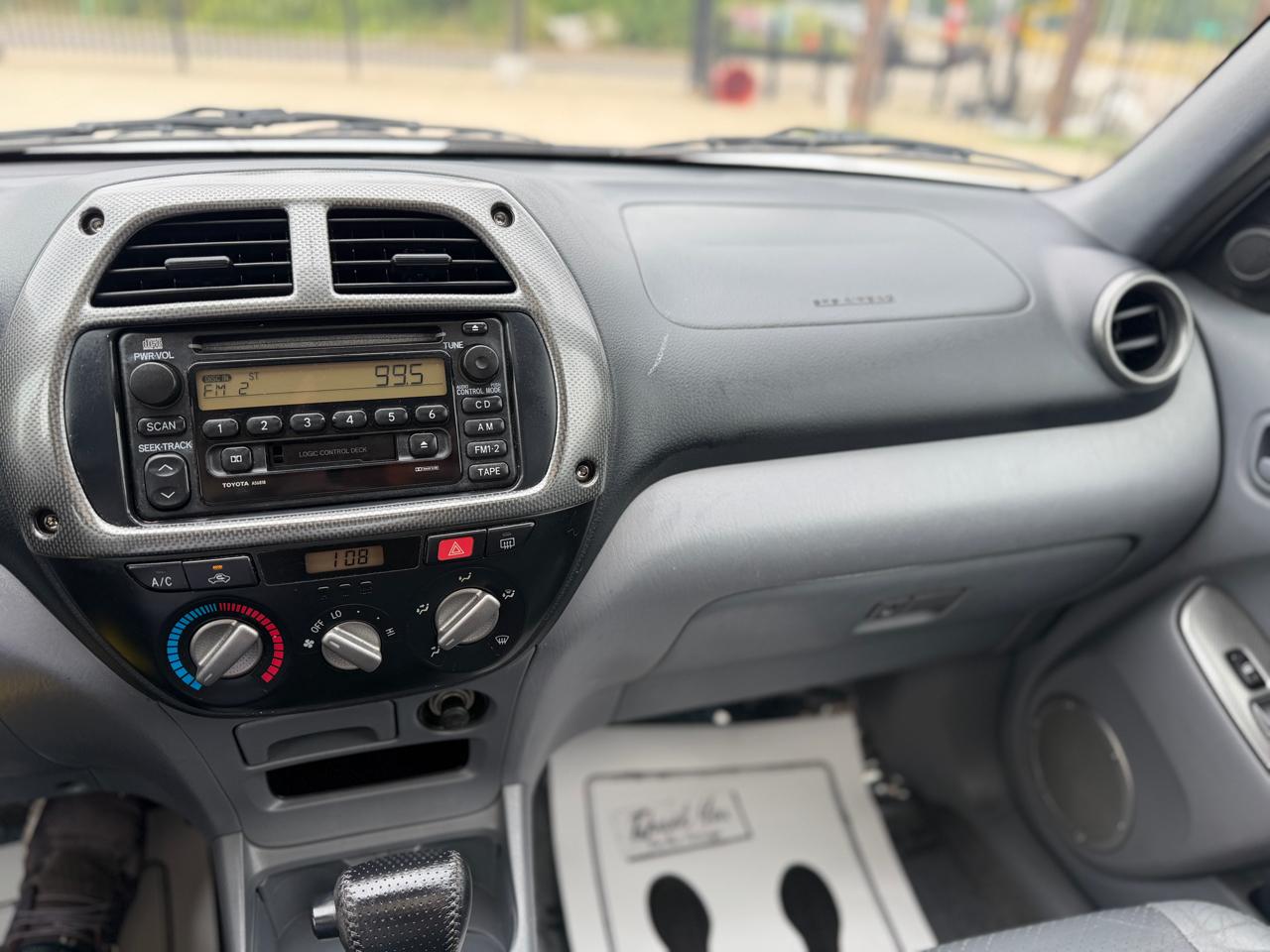 Toyota RAV4  2002