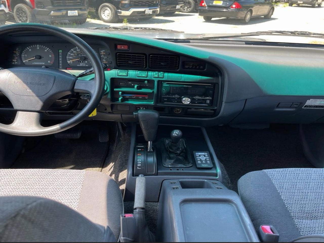 Toyota Land Cruiser 4WD 1991