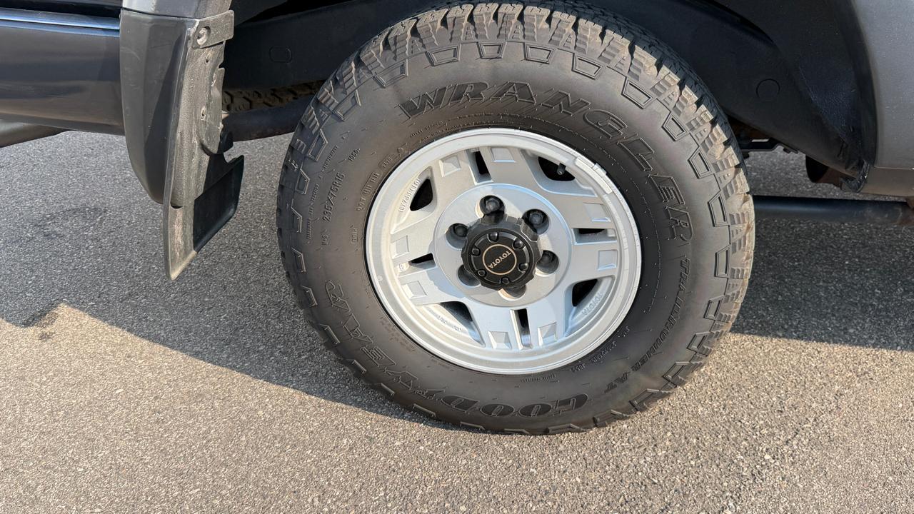 Toyota Land Cruiser 4WD 1991
