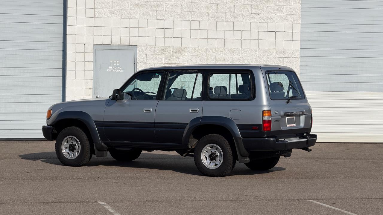 Toyota Land Cruiser 4WD 1991