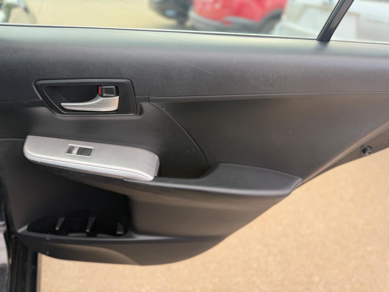 Toyota Camry SE 2012