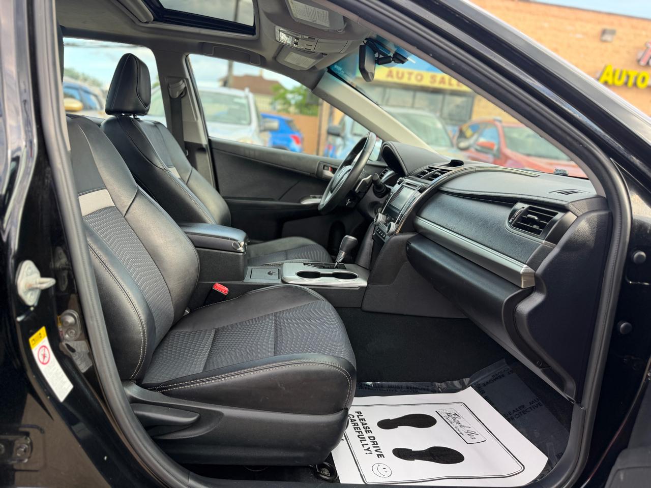 Toyota Camry SE 2012