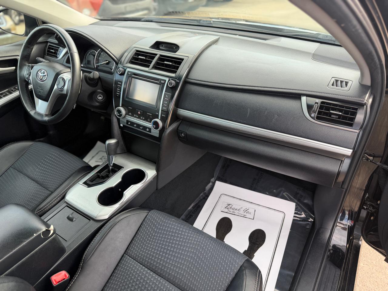 Toyota Camry SE 2012