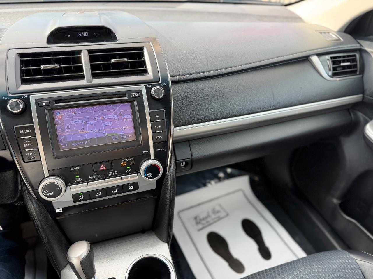 Toyota Camry SE 2012