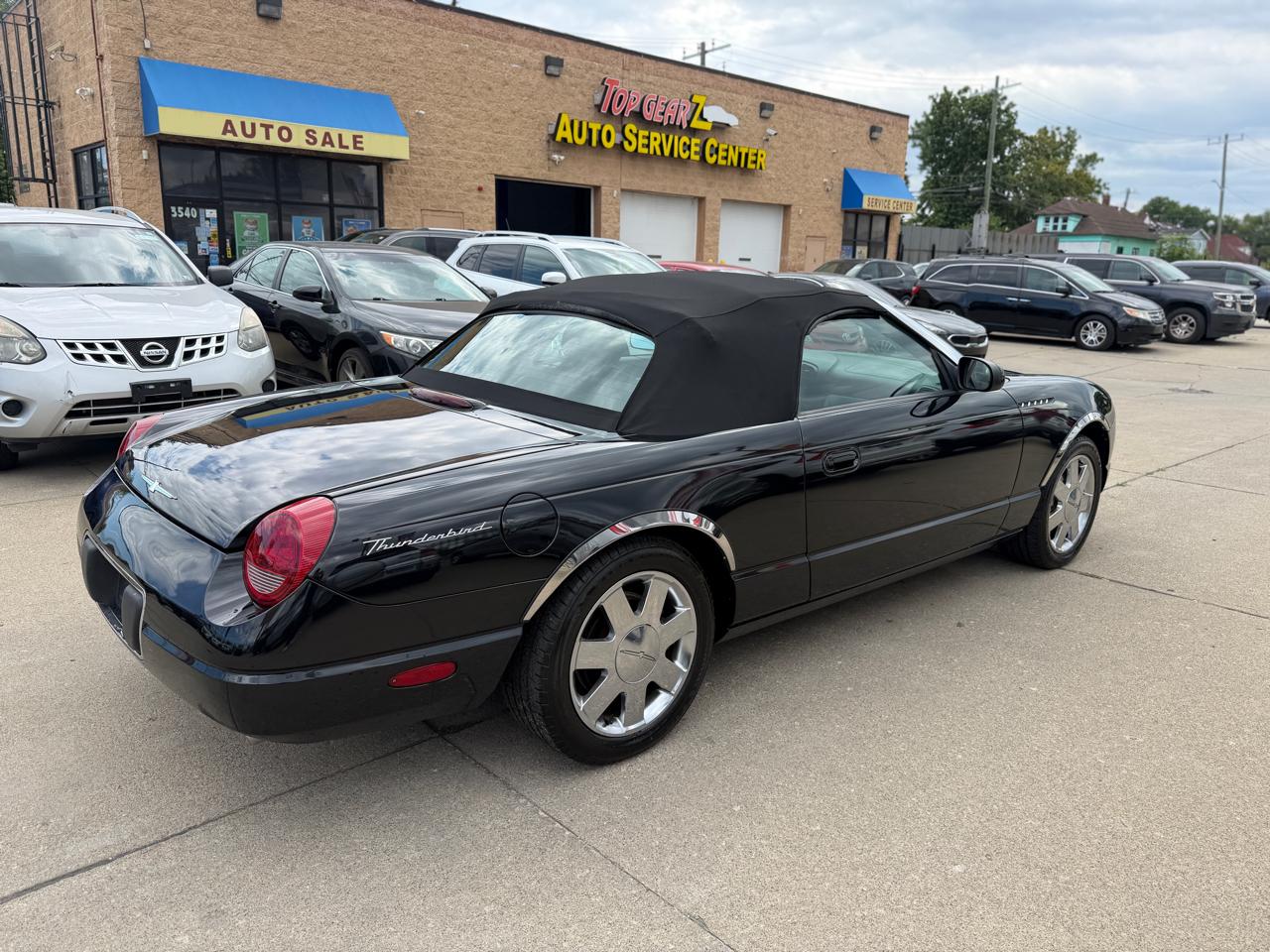 Ford Thunderbird Deluxe 2002