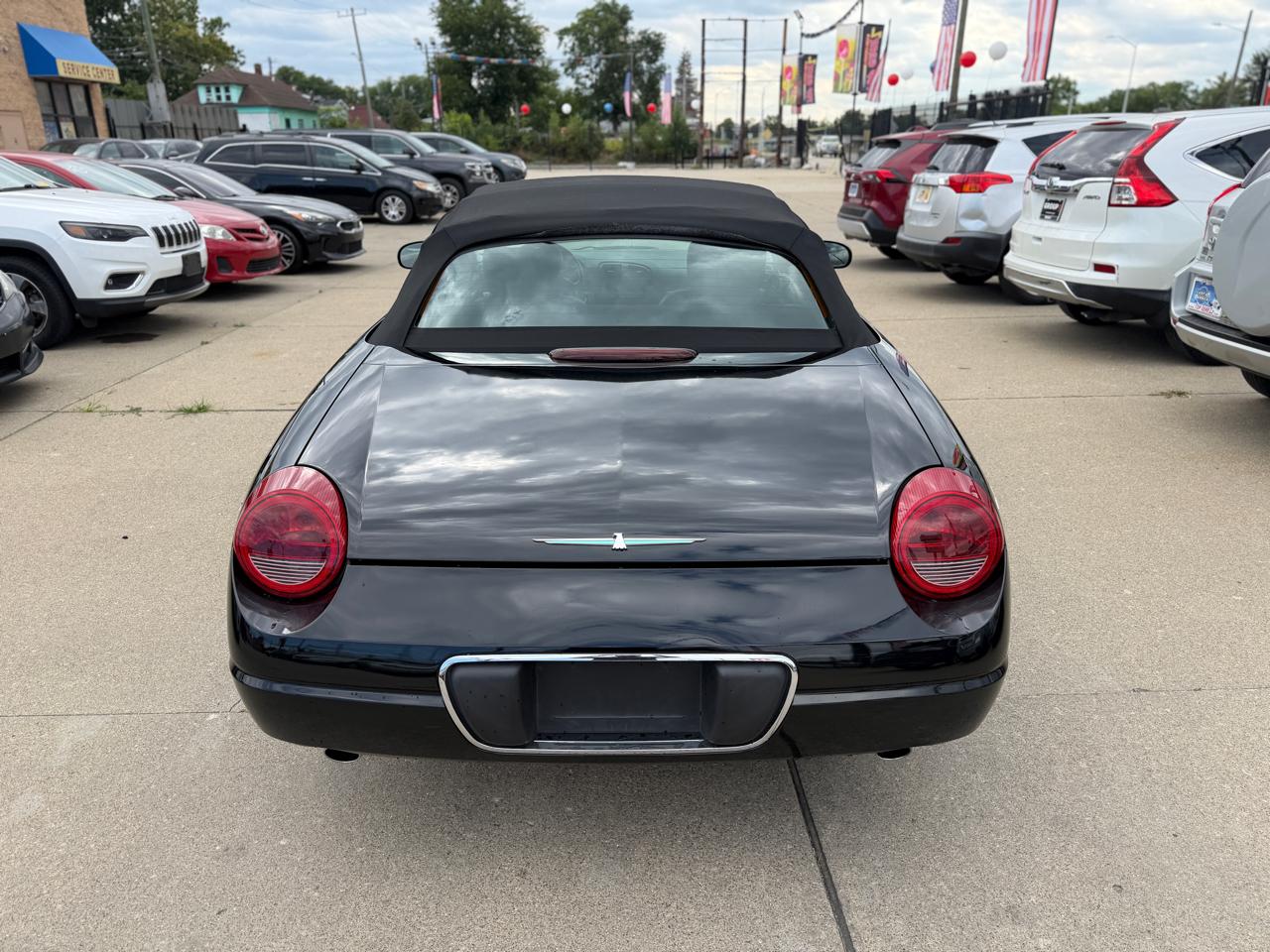 Ford Thunderbird Deluxe 2002