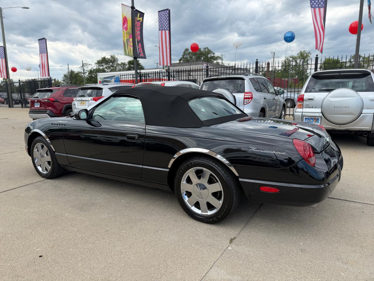 Ford Thunderbird Deluxe 2002