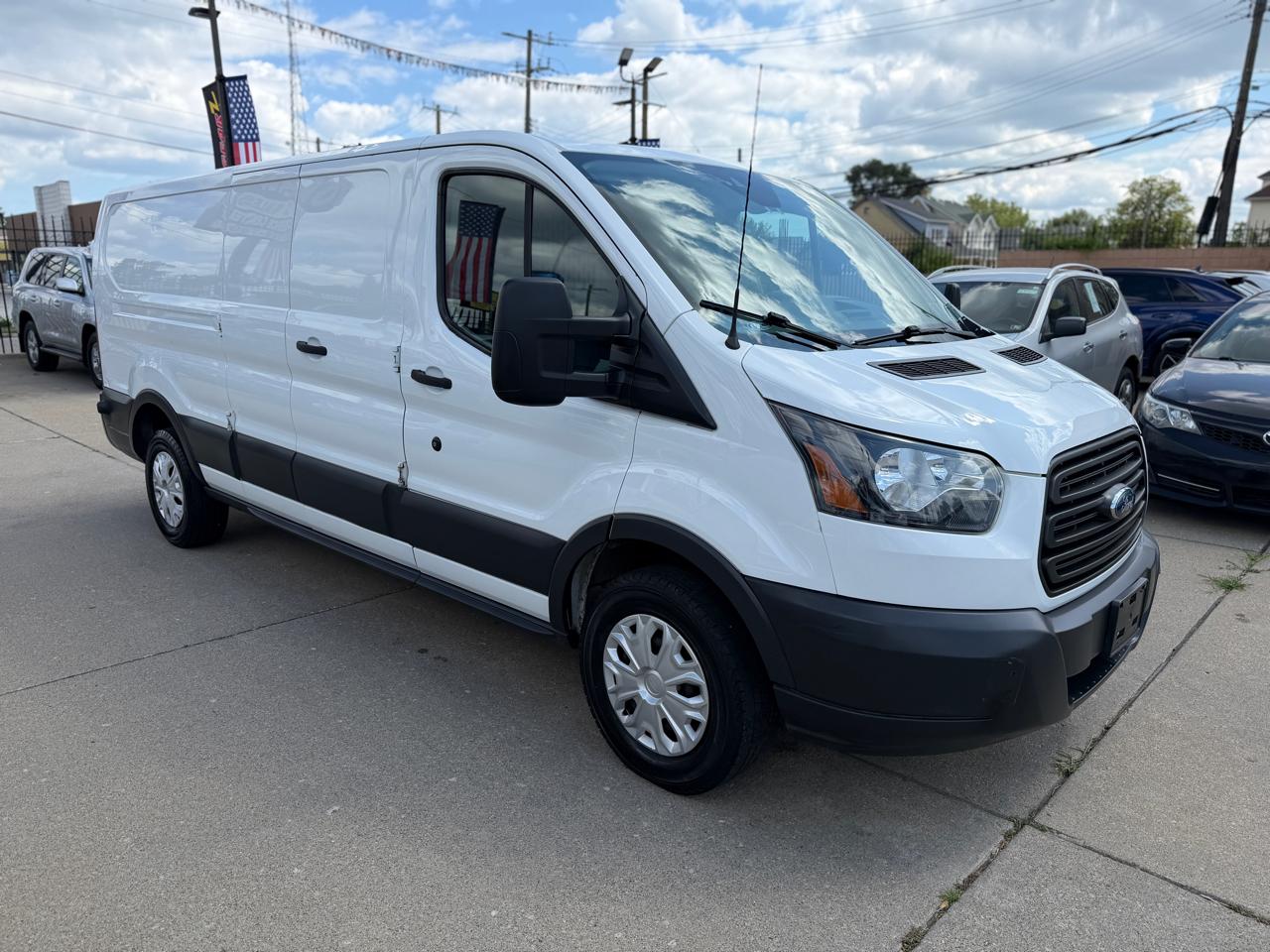 Ford Transit 250 Van Low Roof 60/40 Pass. 148-in. WB 2017