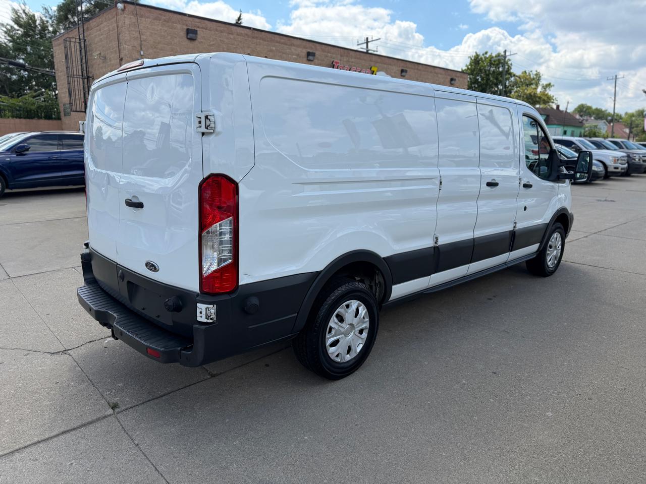 Ford Transit 250 Van Low Roof 60/40 Pass. 148-in. WB 2017