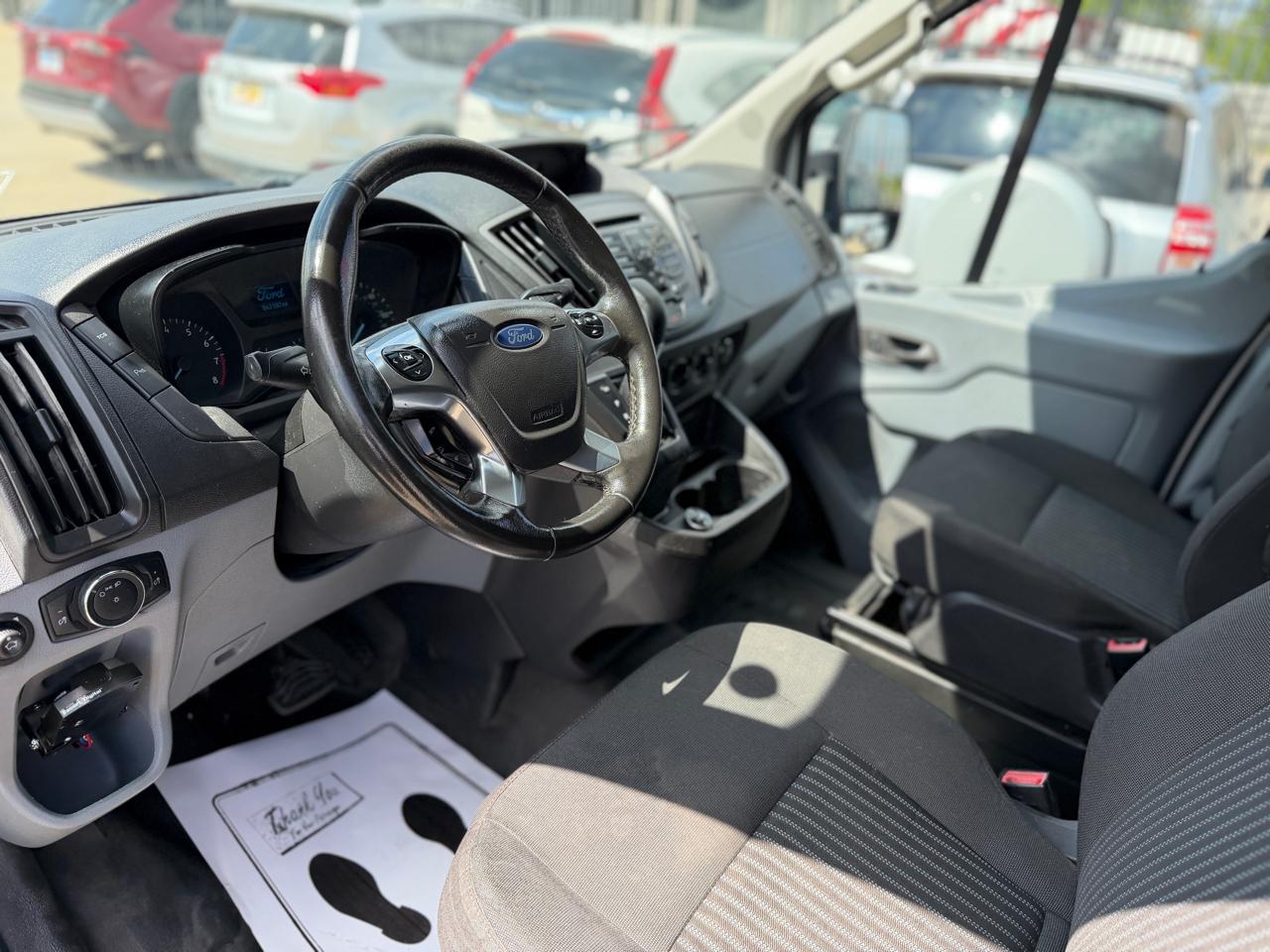 Ford Transit 250 Van Low Roof 60/40 Pass. 148-in. WB 2017