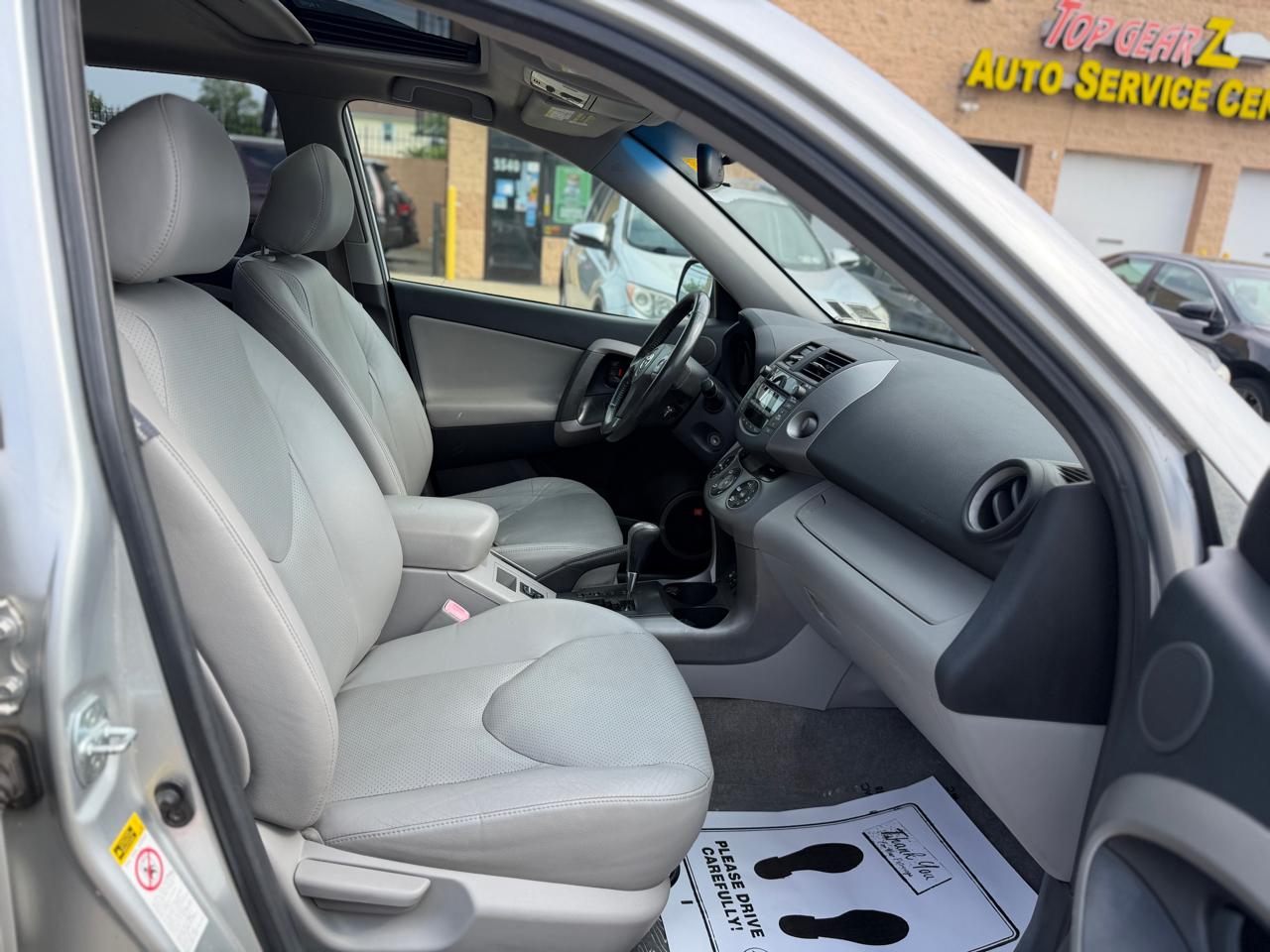 Toyota RAV4 Limited V6 4WD 2008