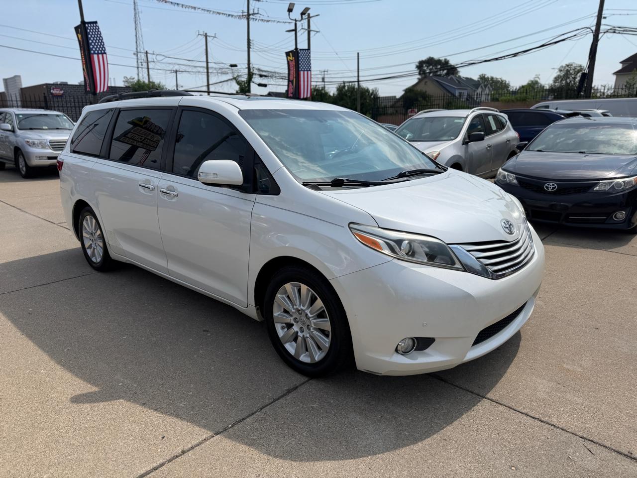 Toyota Sienna  2016