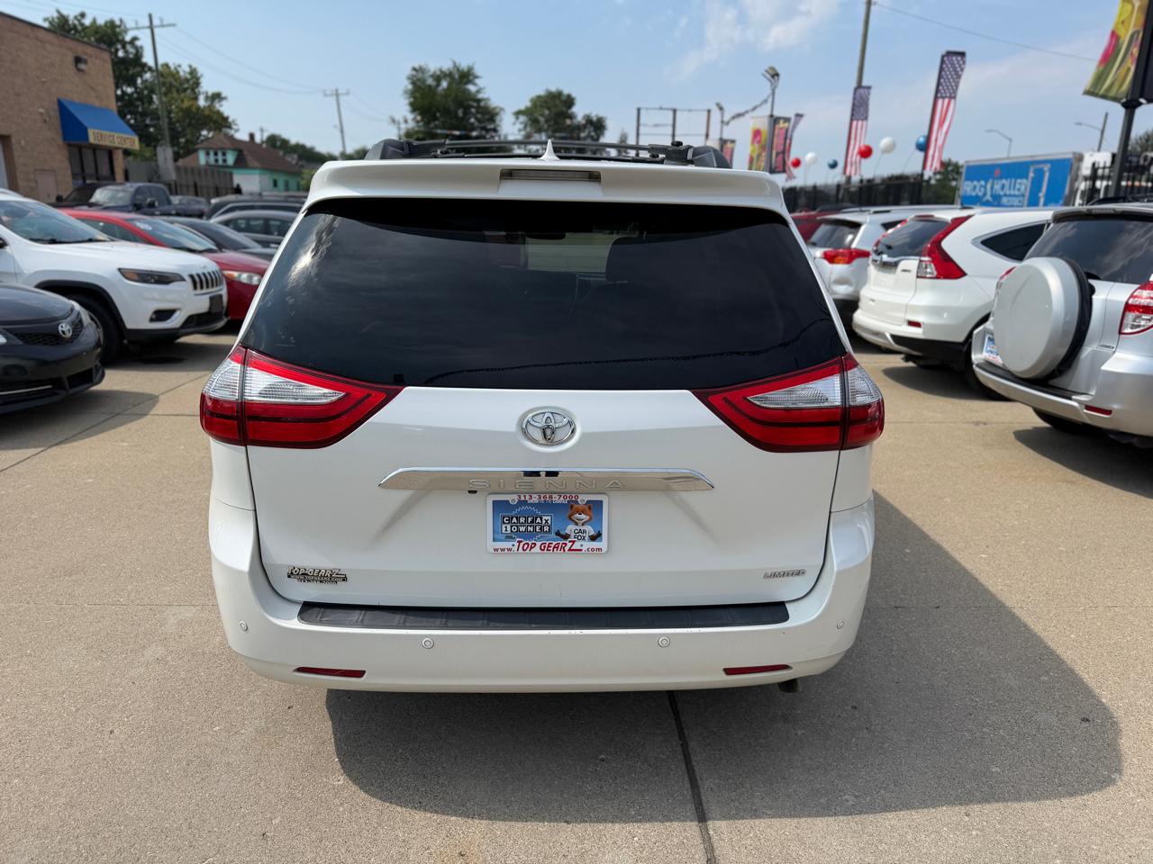 Toyota Sienna  2016