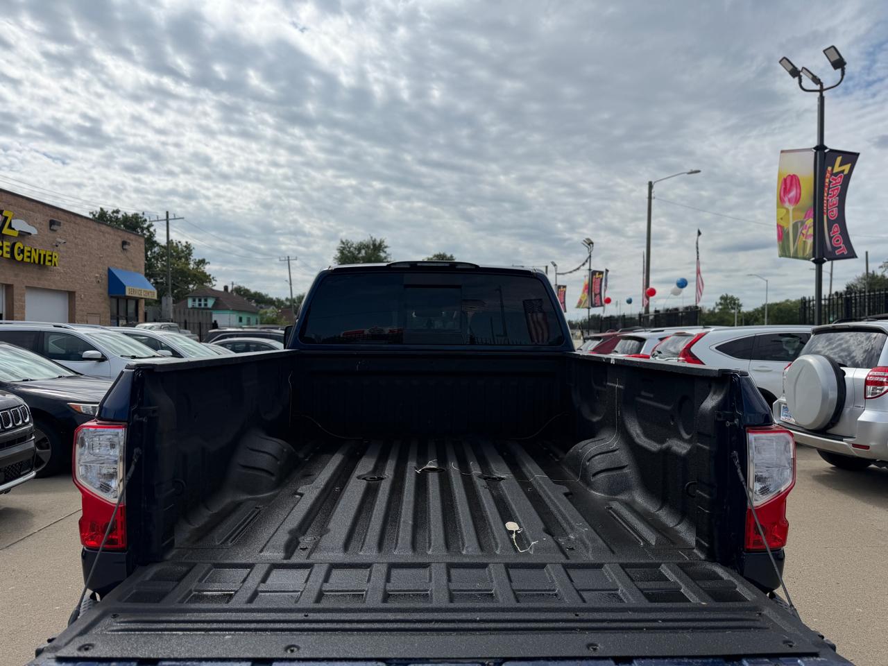 Nissan Titan XD SV Crew Cab 4WD 2018