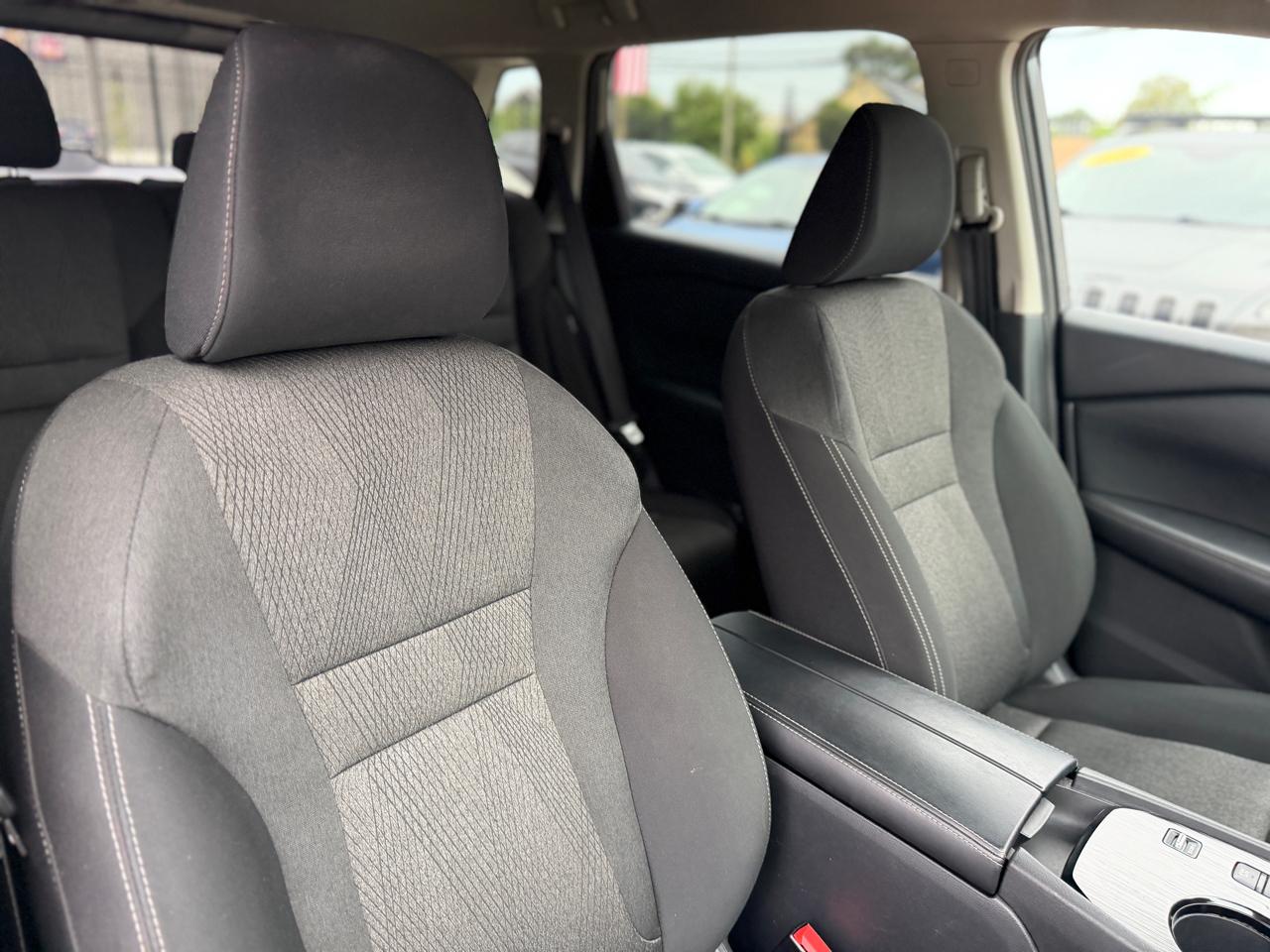 Nissan Rogue SV 2025