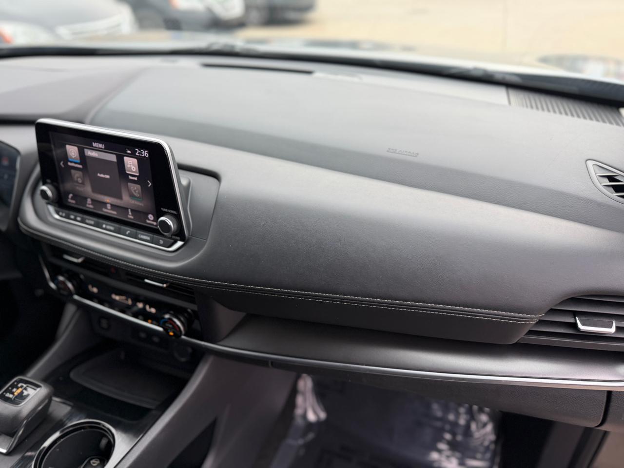 Nissan Rogue SV 2025