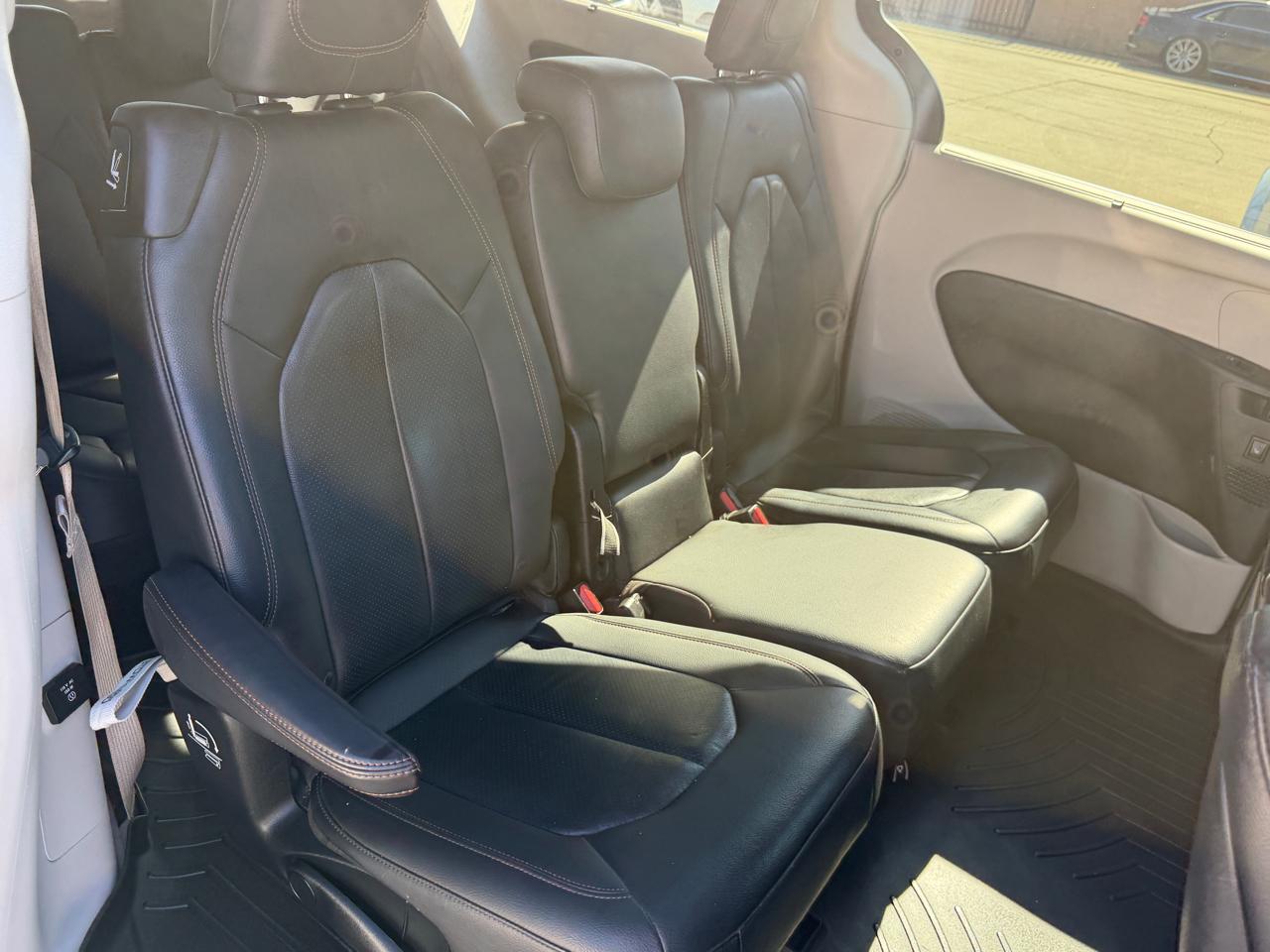 Chrysler Pacifica Touring-L Plus 2018