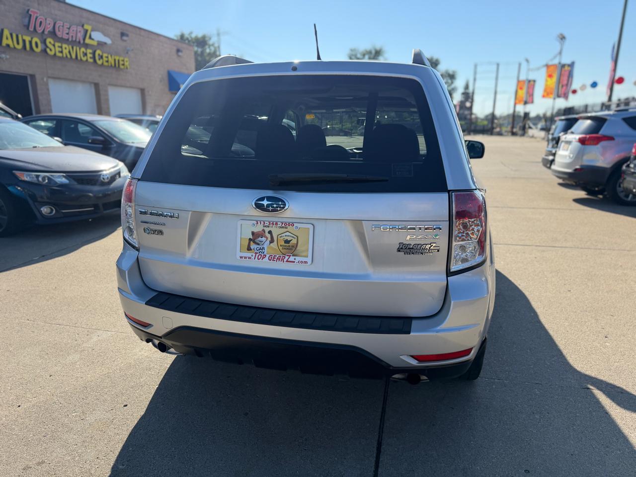 Subaru Forester 2.5X Premium 2011