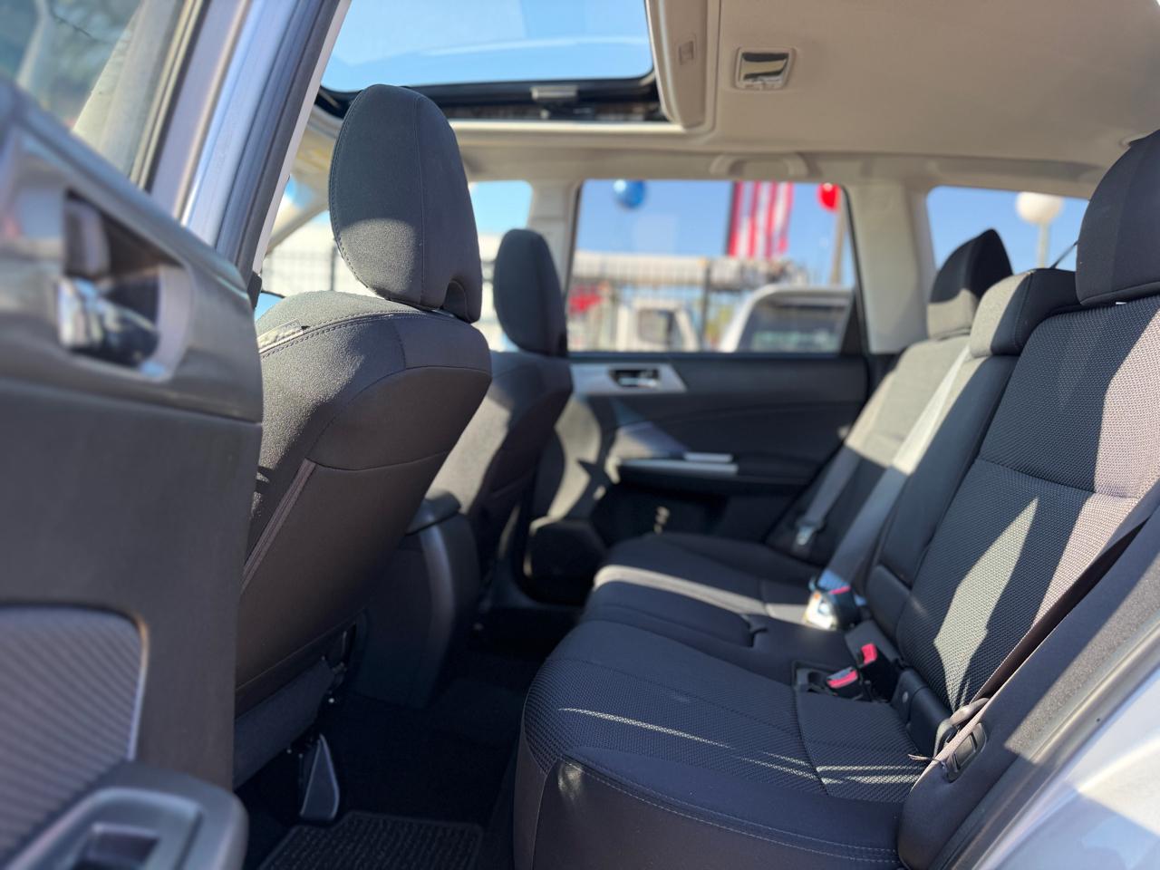Subaru Forester 2.5X Premium 2011