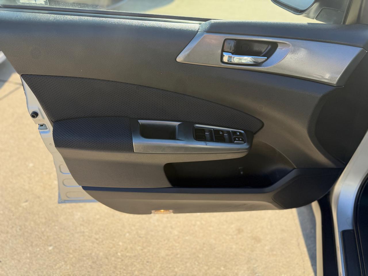 Subaru Forester 2.5X Premium 2011