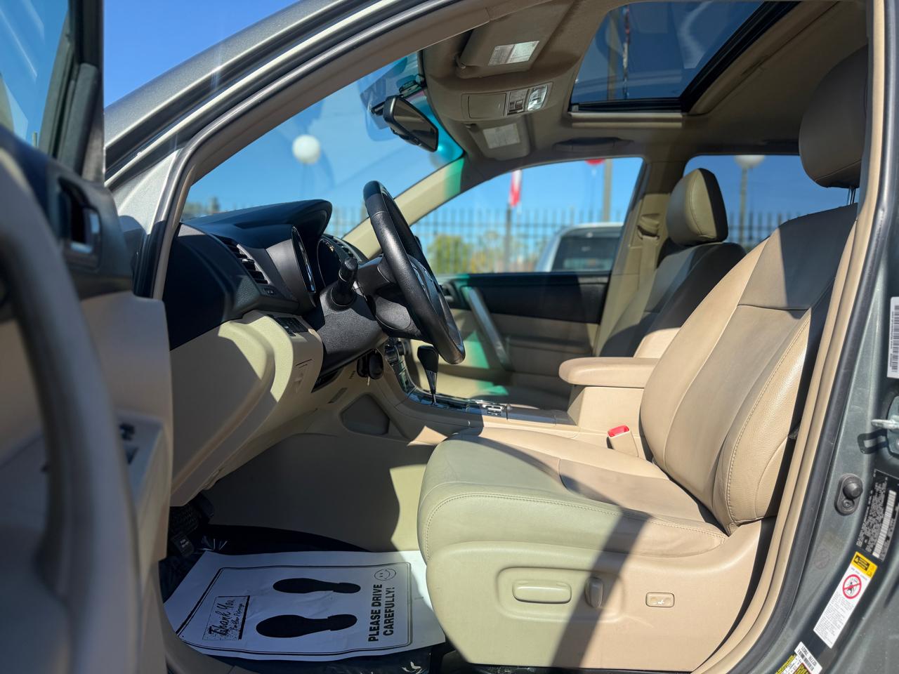 Toyota Highlander  2013