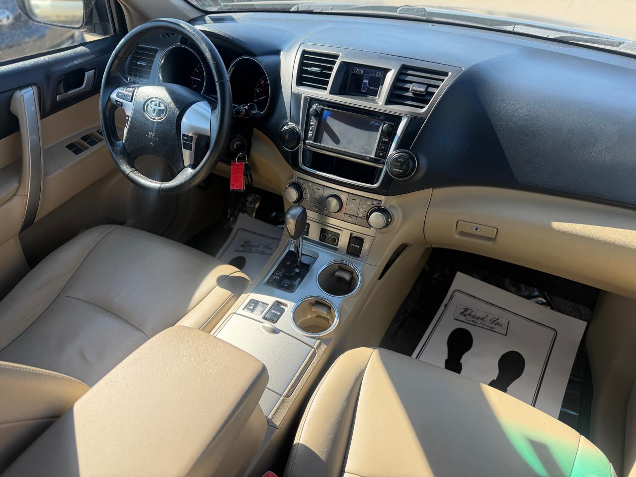 Toyota Highlander  2013