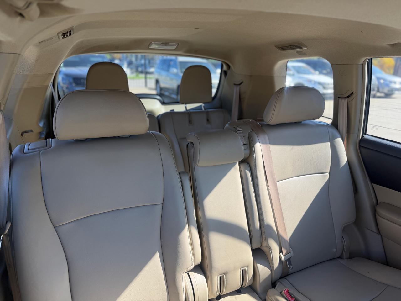 Toyota Highlander  2013