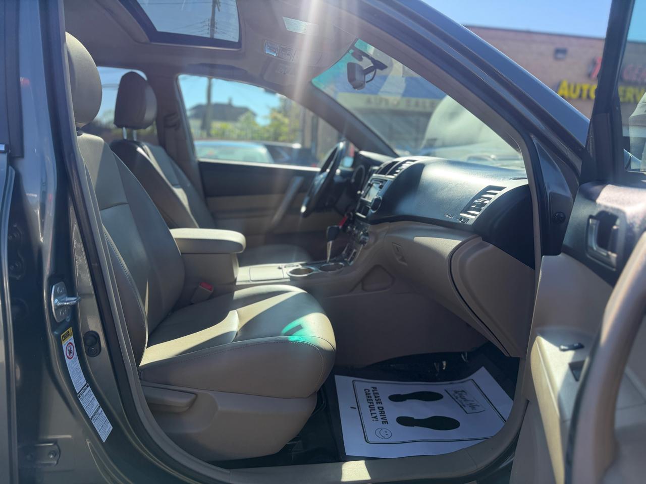 Toyota Highlander  2013
