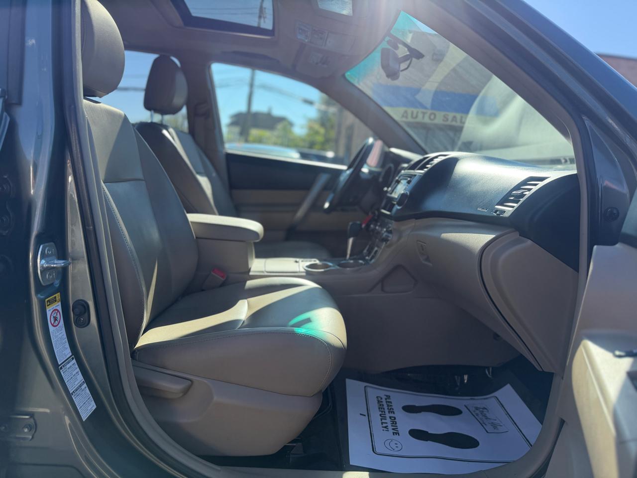 Toyota Highlander  2013