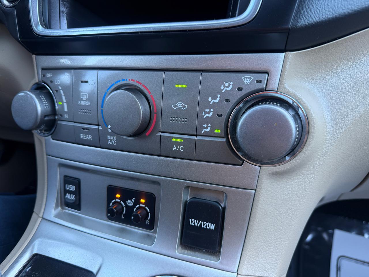 Toyota Highlander  2013