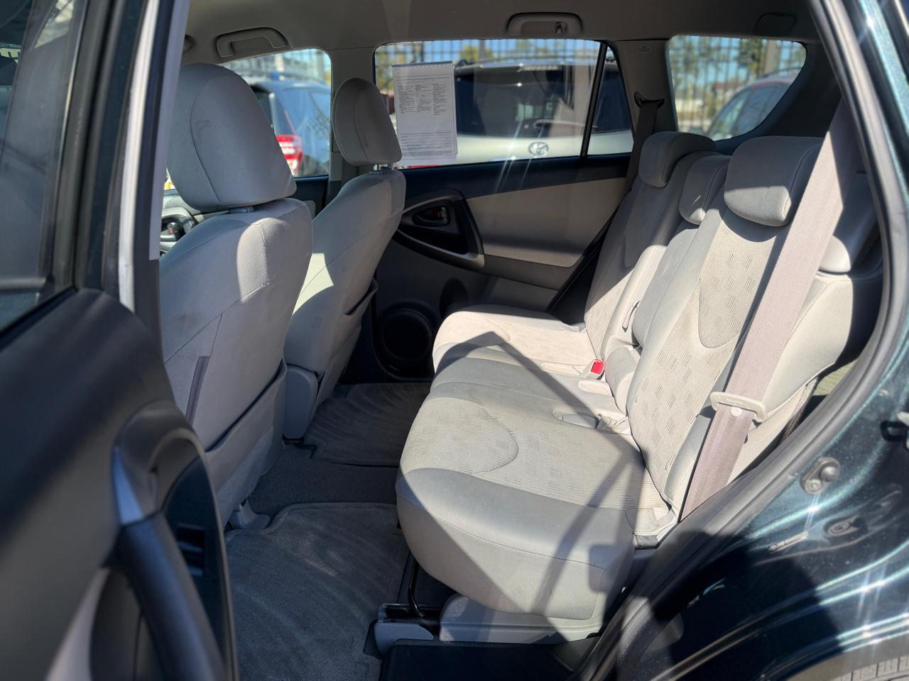 Toyota RAV4  2010